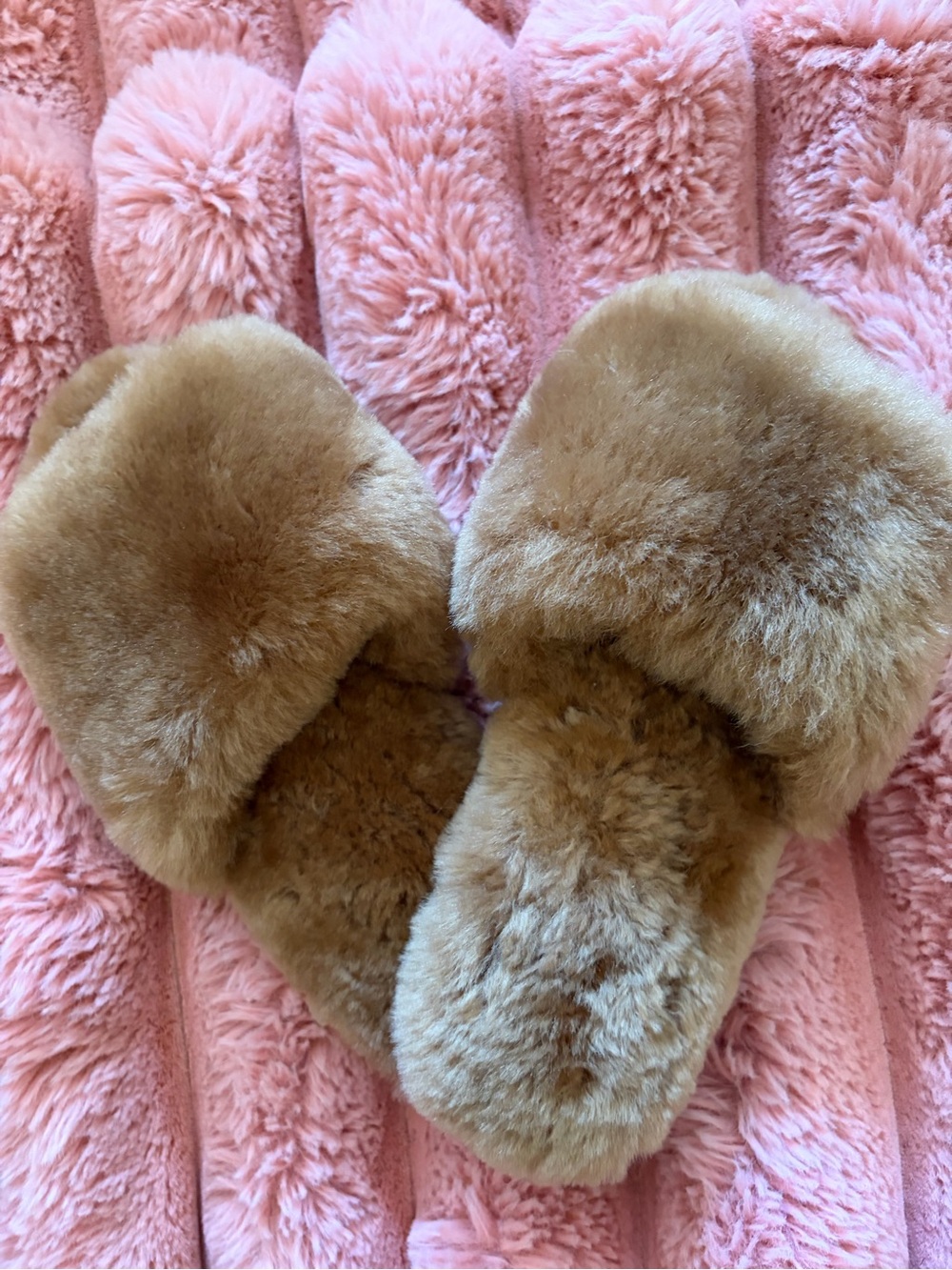 Brand New Fur Slippers Brown W6 BNWOT